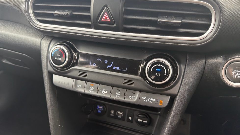 Hyundai KONA 1.0T GDi Blue Drive Premium 5dr Petrol Hatchback - Image 27