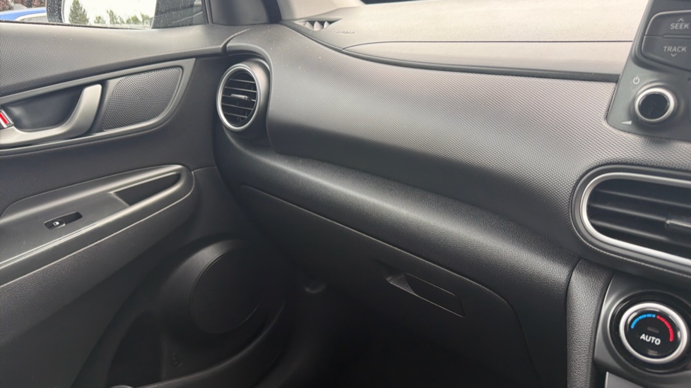 Hyundai KONA 1.0T GDi Blue Drive Premium 5dr Petrol Hatchback - Image 29