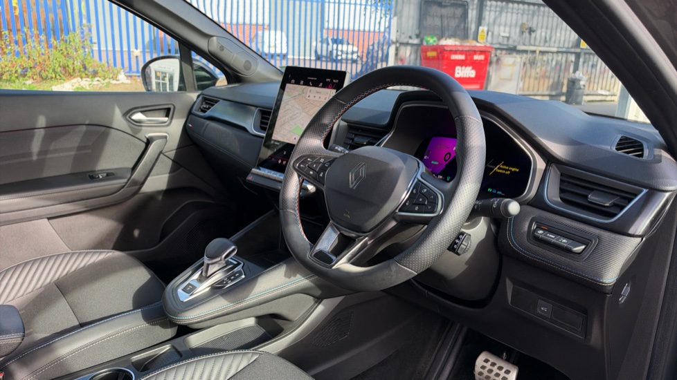 Renault Symbioz 1.6 E-Tech FHEV 145 Techno Esprit Alpine 5dr Auto Hybrid Estate - Image 11