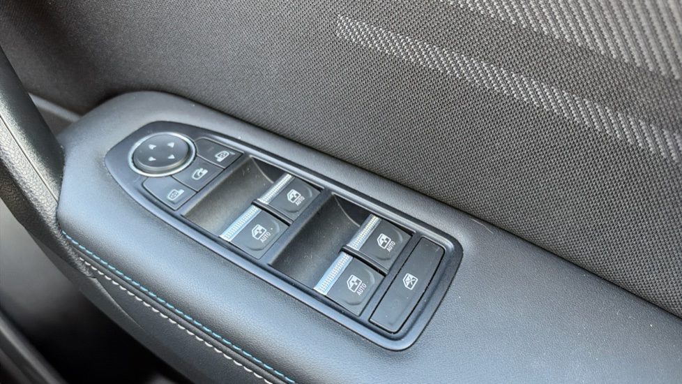 Renault Symbioz 1.6 E-Tech FHEV 145 Techno Esprit Alpine 5dr Auto Hybrid Estate - Image 21