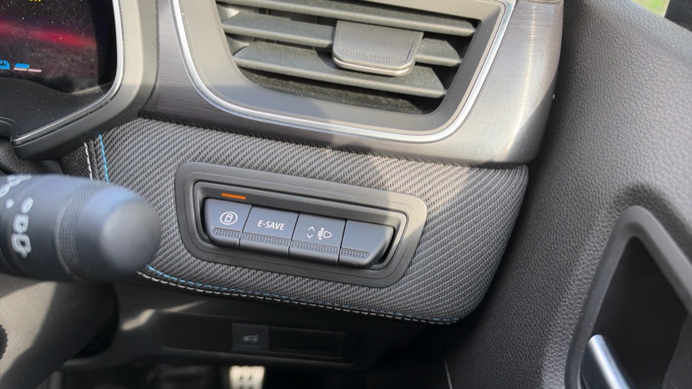 Renault Symbioz 1.6 E-Tech FHEV 145 Techno Esprit Alpine 5dr Auto Hybrid Estate - Image 22