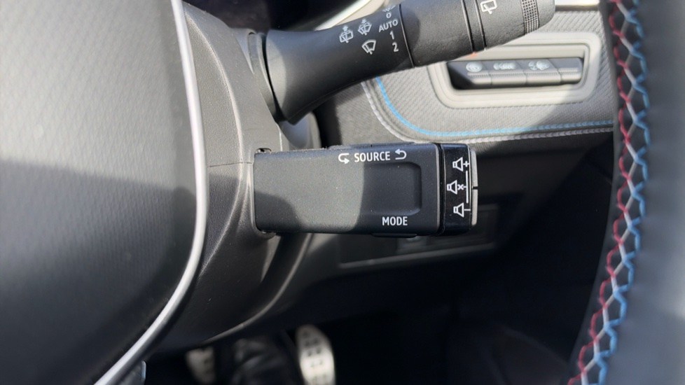 Renault Symbioz 1.6 E-Tech FHEV 145 Techno Esprit Alpine 5dr Auto Hybrid Estate - Image 23