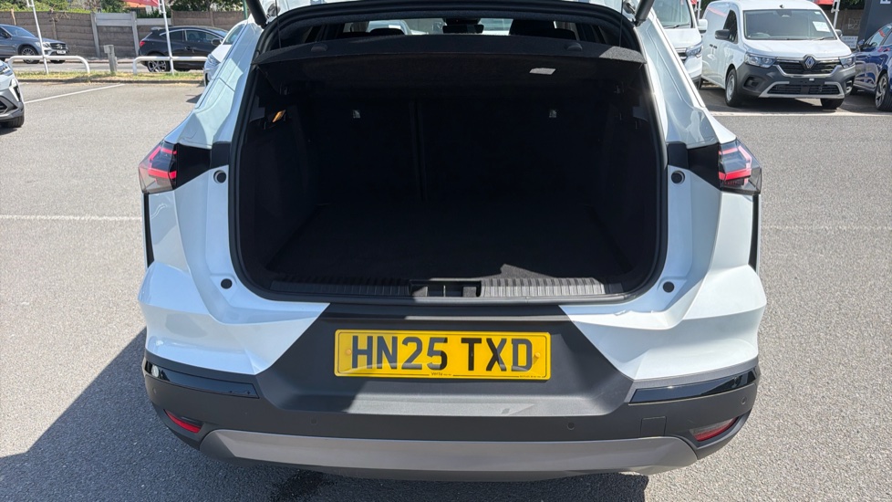 Renault Symbioz 1.6 E-Tech FHEV 145 Techno Esprit Alpine 5dr Auto Hybrid Estate - Image 4