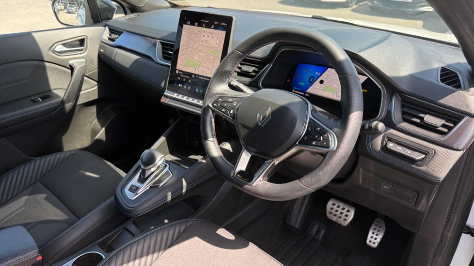 Renault Symbioz 1.6 E-Tech FHEV 145 Techno Esprit Alpine 5dr Auto Hybrid Estate - Image 11