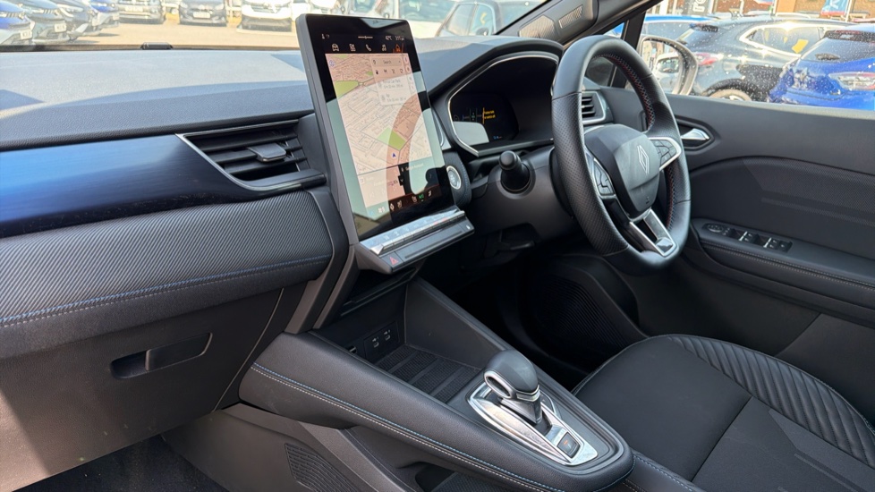 Renault Symbioz 1.6 E-Tech FHEV 145 Techno Esprit Alpine 5dr Auto Hybrid Estate - Image 9
