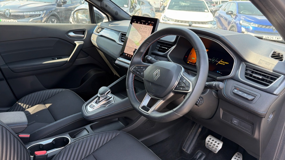 Renault Symbioz 1.6 E-Tech FHEV 145 Techno Esprit Alpine 5dr Auto Hybrid Estate - Image 11