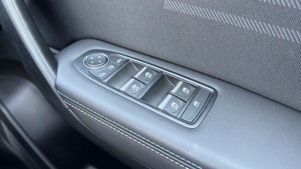 Renault Symbioz 1.6 E-Tech FHEV 145 Techno Esprit Alpine 5dr Auto Hybrid Estate - Image 22