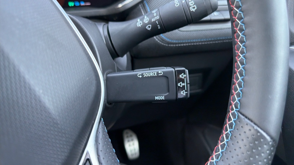 Renault Symbioz 1.6 E-Tech FHEV 145 Techno Esprit Alpine 5dr Auto Hybrid Estate - Image 24