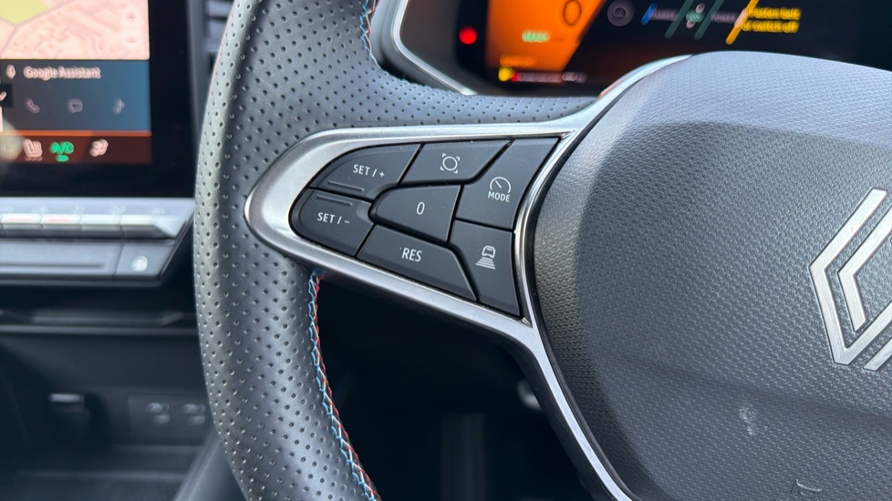 Renault Symbioz 1.6 E-Tech FHEV 145 Techno Esprit Alpine 5dr Auto Hybrid Estate - Image 26