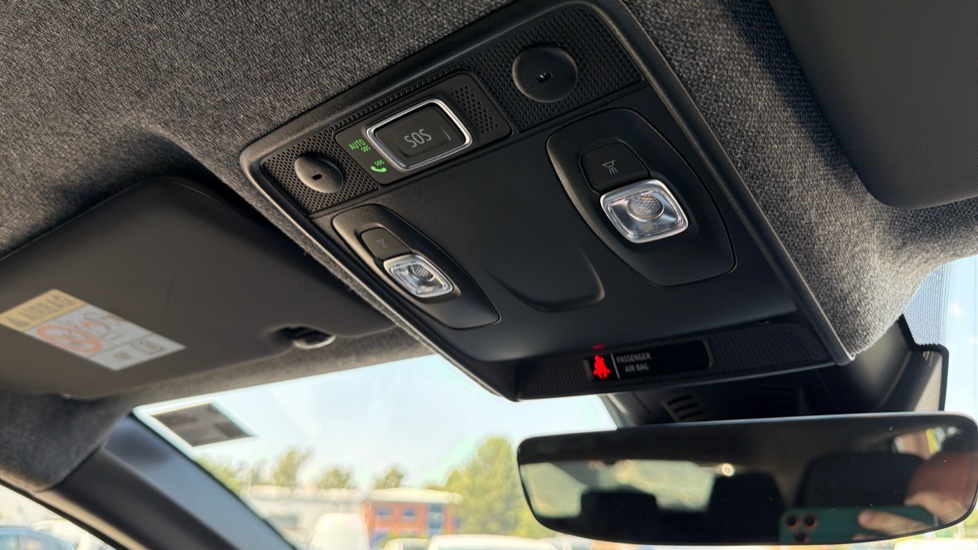 Renault Symbioz 1.6 E-Tech FHEV 145 Techno Esprit Alpine 5dr Auto Hybrid Estate - Image 33