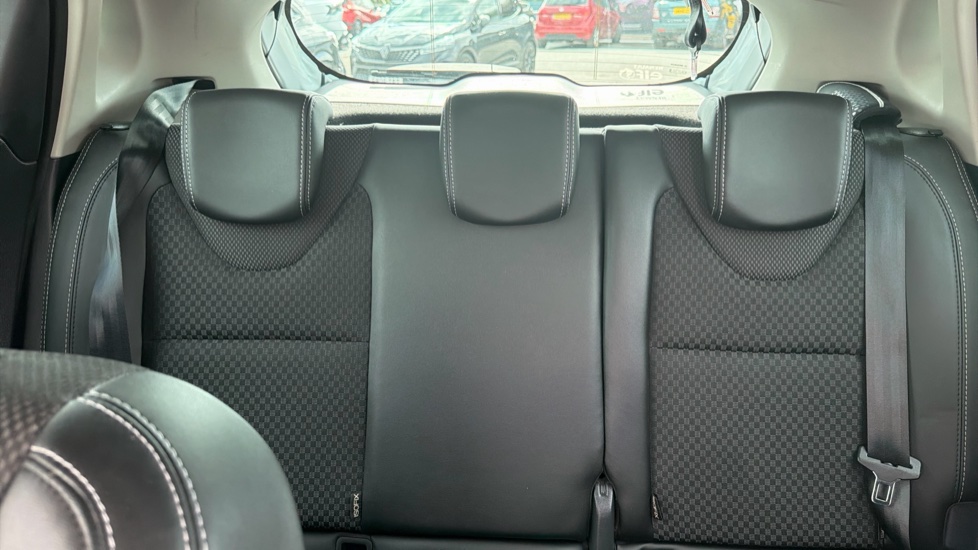 Renault Clio 0.9 TCE 90 GT Line 5dr Petrol Hatchback - Image 15