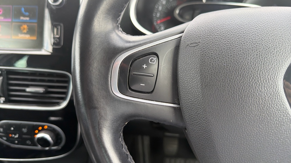 Renault Clio 0.9 TCE 90 GT Line 5dr Petrol Hatchback - Image 24