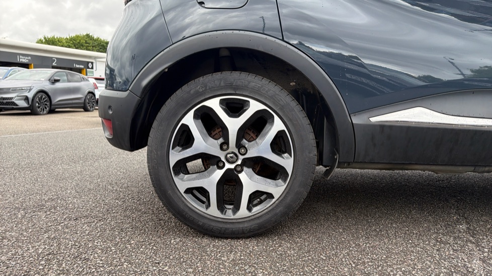 Renault Captur 0.9 TCE 90 GT Line 5dr Petrol Hatchback - Image 7