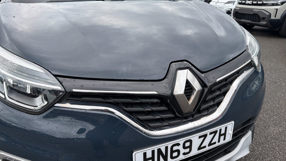 Renault Captur 0.9 TCE 90 GT Line 5dr Petrol Hatchback - Image 8
