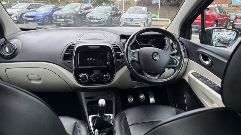 Renault Captur 0.9 TCE 90 GT Line 5dr Petrol Hatchback - Image 10