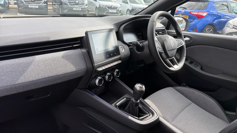 Renault Clio 1.0 TCe 90 Techno 5dr Petrol Hatchback - Image 9
