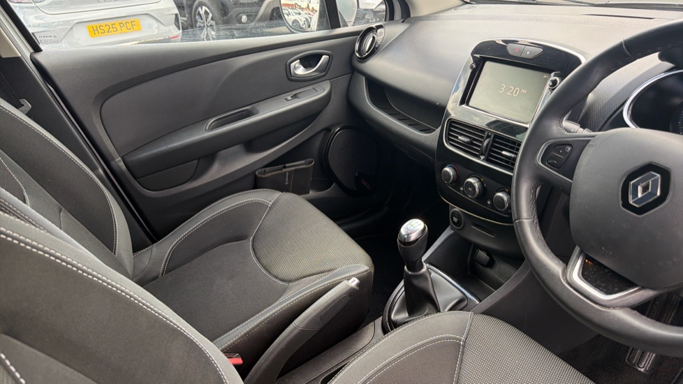 Renault Clio 0.9 TCE 90 Iconic 5dr Petrol Hatchback - Image 14