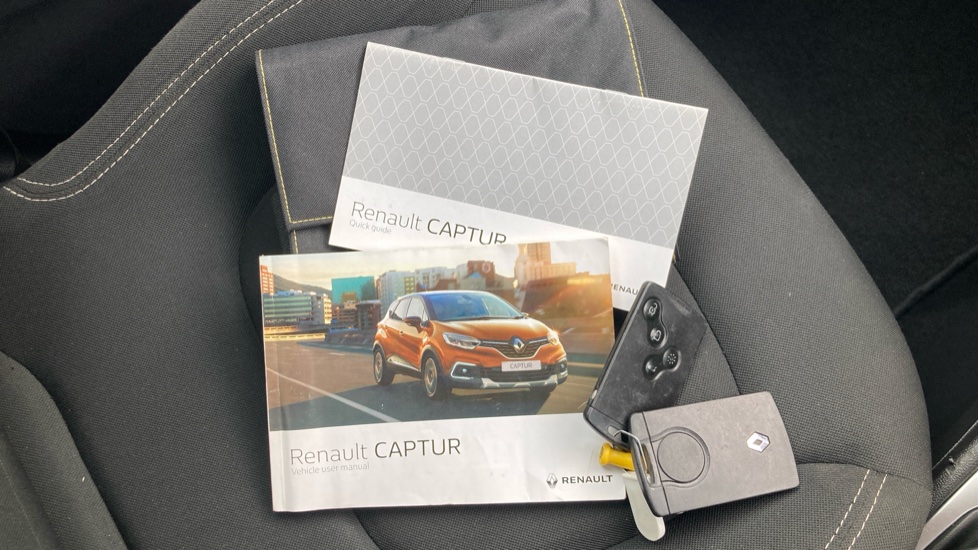 Renault Captur 1.5 dCi 90 Iconic 5dr Diesel Hatchback - Image 19