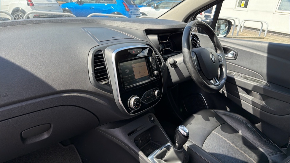 Renault Captur 1.5 dCi 90 GT Line 5dr Diesel Hatchback - Image 9