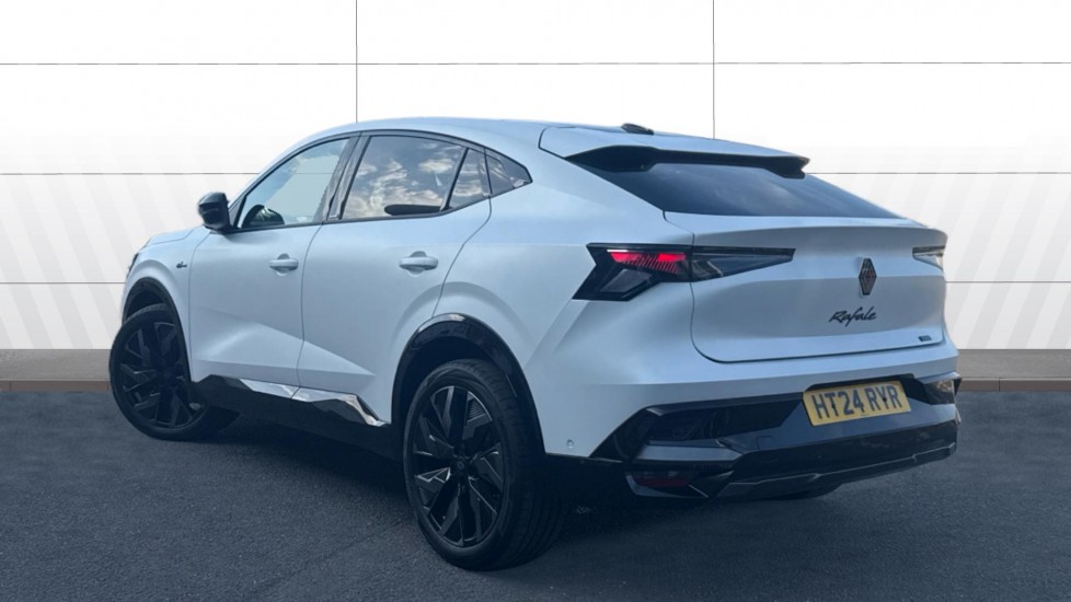 Renault Rafale E-Tech FHEV Iconic Esprit Alpine 5dr Auto 4C Hybrid Estate - Image 2