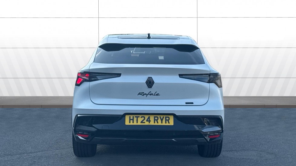 Renault Rafale E-Tech FHEV Iconic Esprit Alpine 5dr Auto 4C Hybrid Estate - Image 6