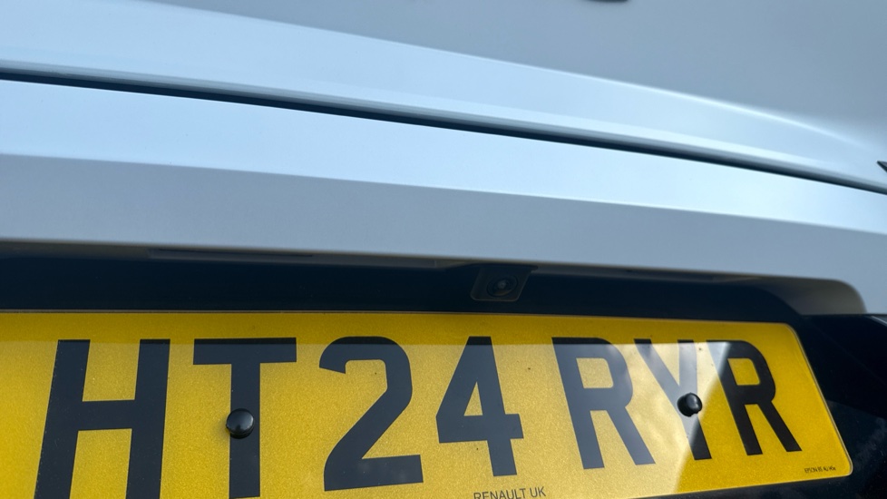 Renault Rafale E-Tech FHEV Iconic Esprit Alpine 5dr Auto 4C Hybrid Estate - Image 25