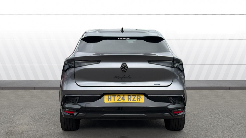 Renault Rafale E-Tech FHEV Iconic Esprit Alpine 5dr Auto 4C Hybrid Estate - Image 6