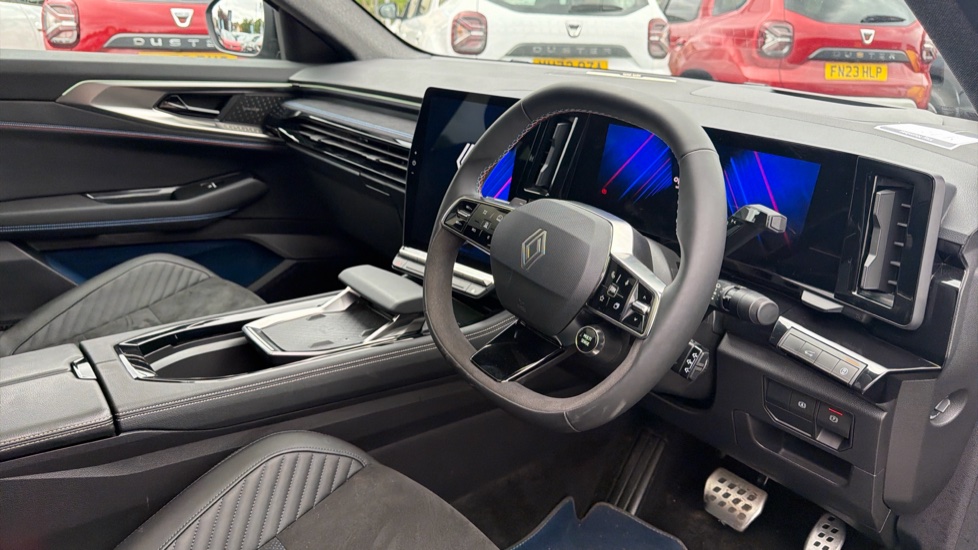 Renault Rafale E-Tech FHEV Iconic Esprit Alpine 5dr Auto 4C Hybrid Estate - Image 11