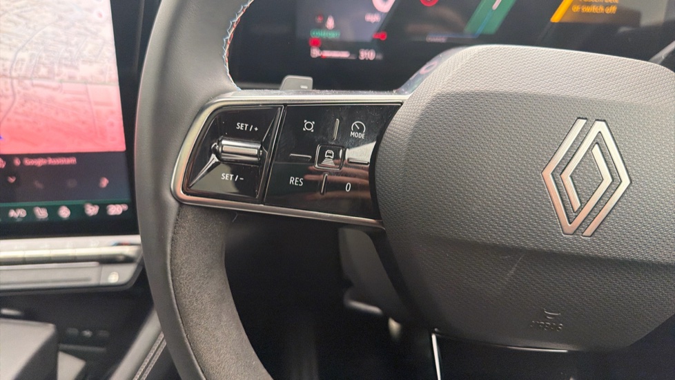 Renault Rafale E-Tech FHEV Iconic Esprit Alpine 5dr Auto 4C Hybrid Estate - Image 25