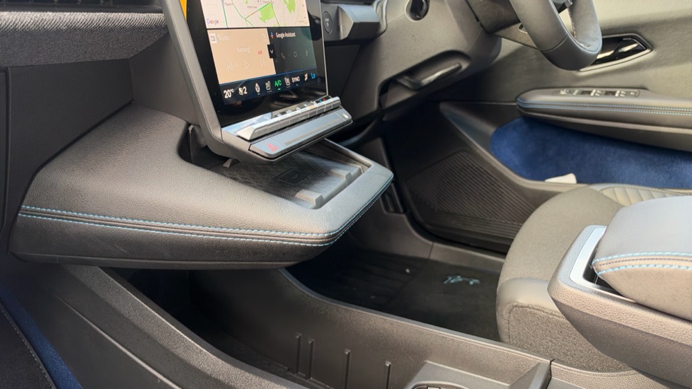 Renault Scenic E-Tech 160kW Techno Esprit Alpine 87kWh Long Range 5dr AT Electric Estate - Image 13
