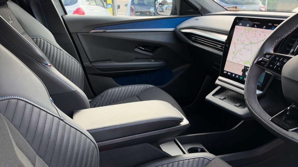 Renault Scenic E-Tech 160kW Techno Esprit Alpine 87kWh Long Range 5dr AT Electric Estate - Image 14