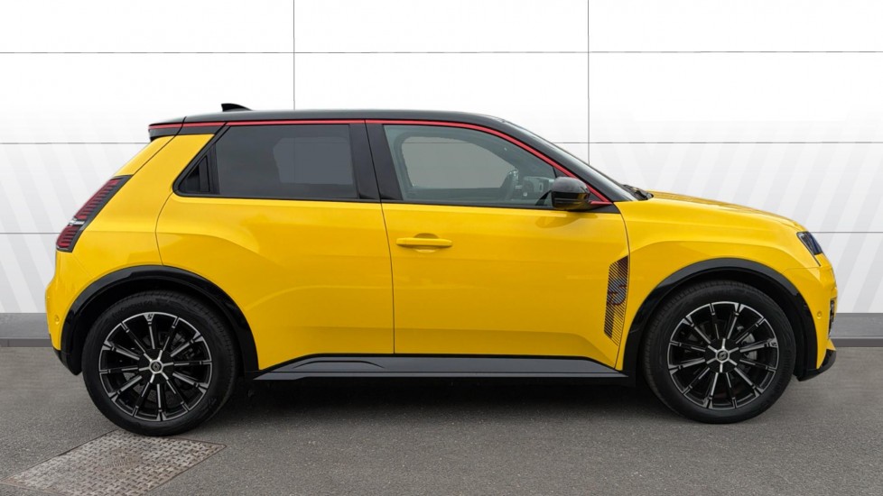 Renault 5 110kW Iconic Five Comfort Range 52kWh 5dr Auto Electric Hatchback - Image 5