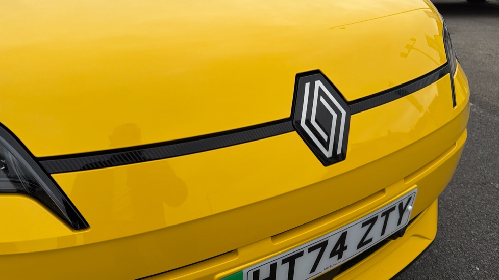 Renault 5 110kW Iconic Five Comfort Range 52kWh 5dr Auto Electric Hatchback - Image 8