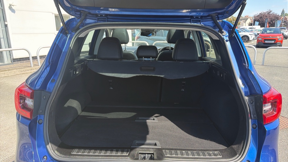 Renault Kadjar 1.3 TCE 160 S Edition 5dr Petrol Hatchback - Image 4