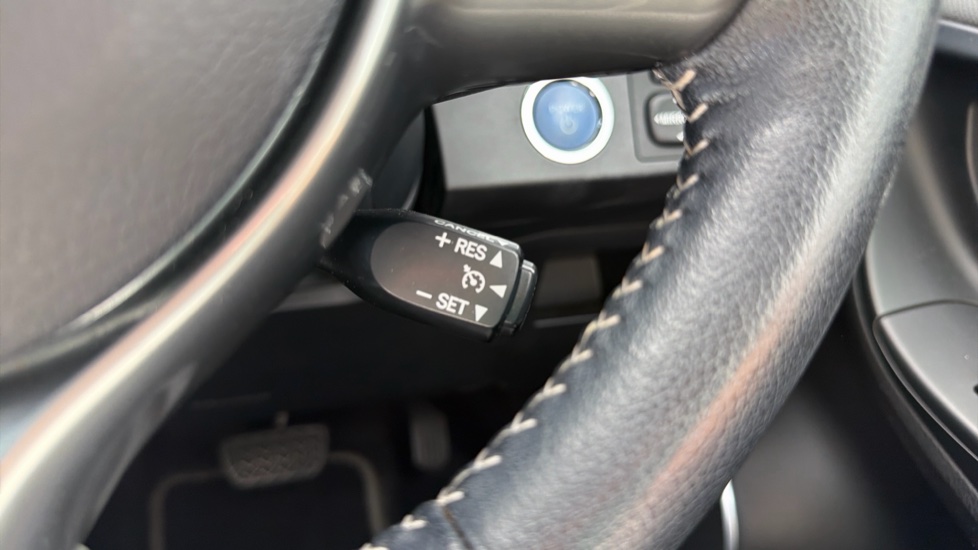 Toyota Yaris 1.5 Hybrid Icon 5dr CVT Hybrid Hatchback - Image 24