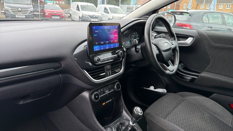 Ford Puma 1.0 EcoBoost Hybrid mHEV 155 Titanium 5dr Petrol Hatchback - Image 9