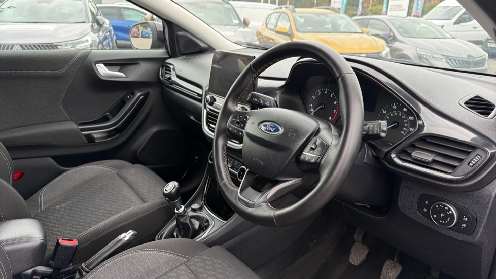 Ford Puma 1.0 EcoBoost Hybrid mHEV 155 Titanium 5dr Petrol Hatchback - Image 11