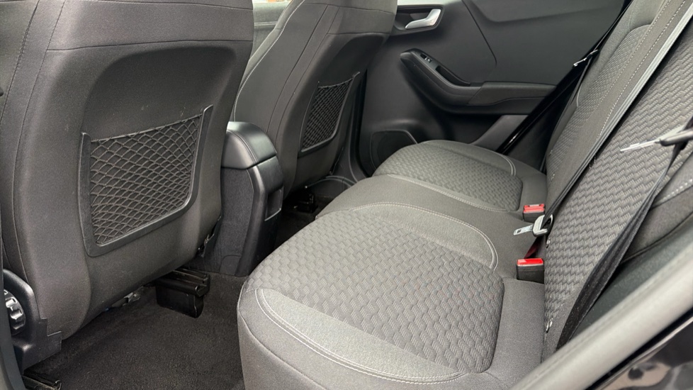 Ford Puma 1.0 EcoBoost Hybrid mHEV 155 Titanium 5dr Petrol Hatchback - Image 16