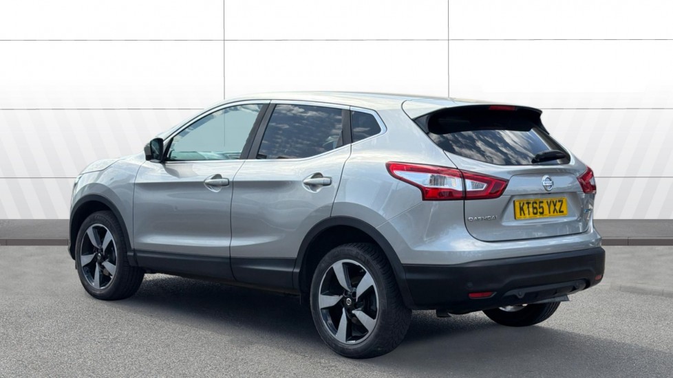 Nissan Qashqai 1.5 dCi N-Tec 5dr Diesel Hatchback - Image 2