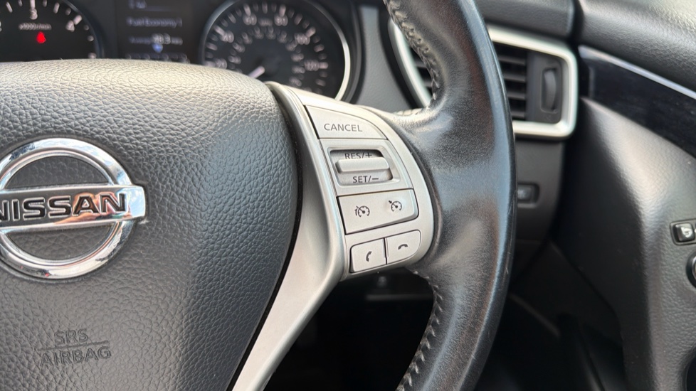 Nissan Qashqai 1.5 dCi N-Tec 5dr Diesel Hatchback - Image 23