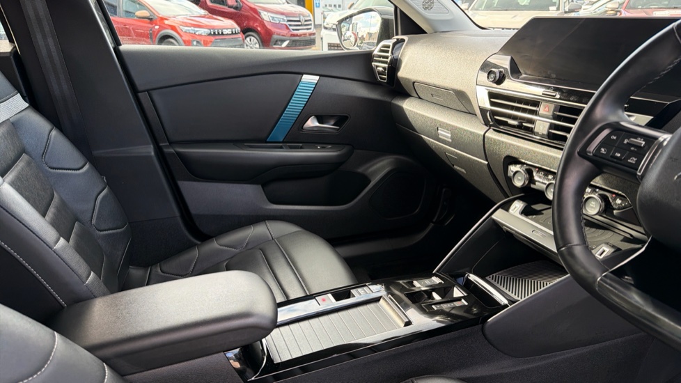 Citroen C4 100kW Shine Plus 50kWh 5dr Auto Electric Hatchback - Image 14