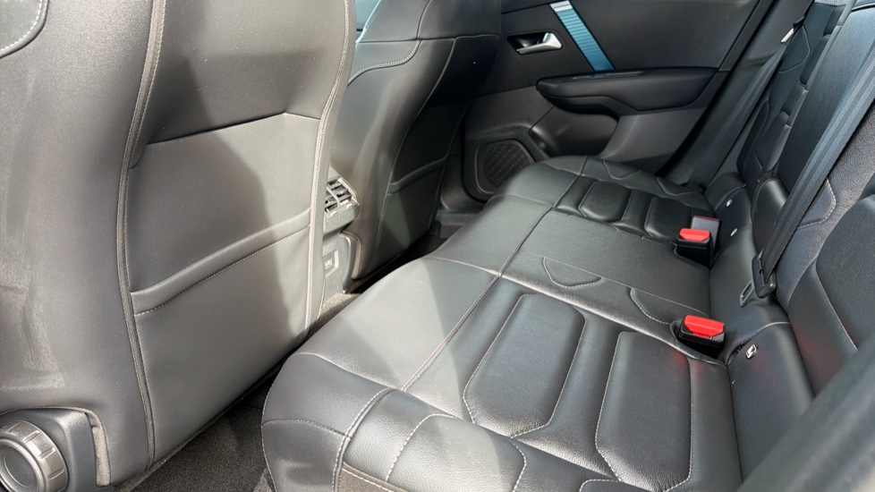 Citroen C4 100kW Shine Plus 50kWh 5dr Auto Electric Hatchback - Image 16