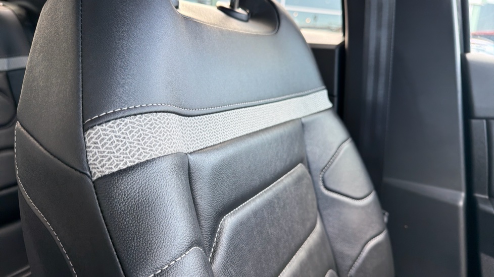Citroen C4 100kW Shine Plus 50kWh 5dr Auto Electric Hatchback - Image 32