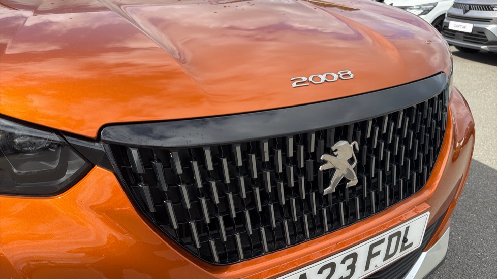 Peugeot 2008 1.2 PureTech 130 GT 5dr EAT8 Petrol Estate - Image 8