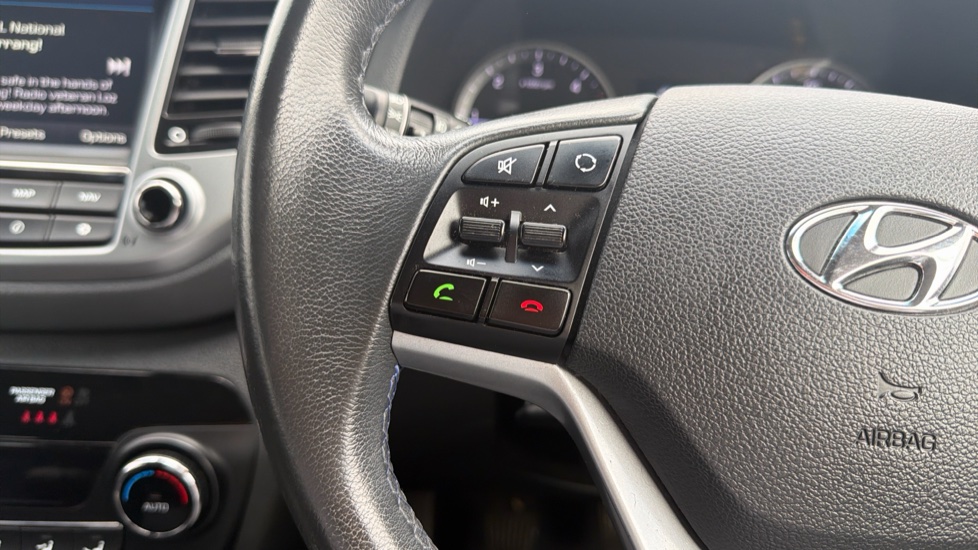 Hyundai TUCSON 1.7 CRDi Blue Drive SE Nav 5dr 2WD Diesel Estate - Image 24