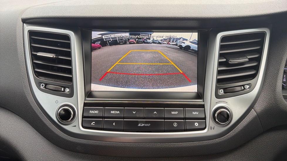 Hyundai TUCSON 1.7 CRDi Blue Drive SE Nav 5dr 2WD Diesel Estate - Image 25