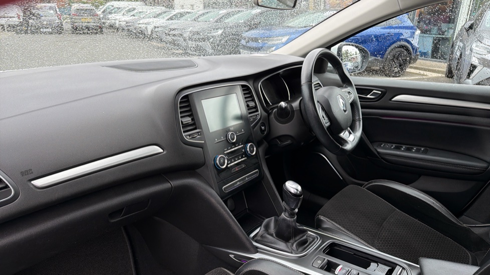Renault Megane 1.5 dCi Dynamique Nav 5dr Diesel Hatchback - Image 9