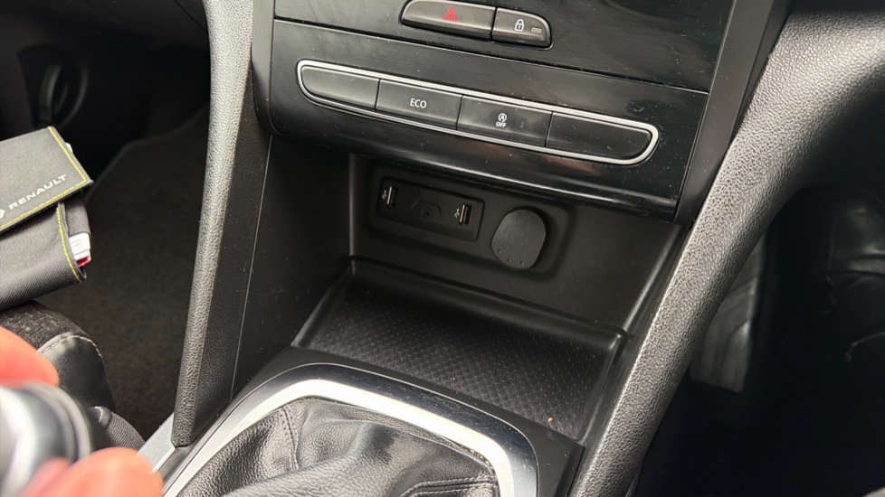 Renault Megane 1.5 dCi Dynamique Nav 5dr Diesel Hatchback - Image 29