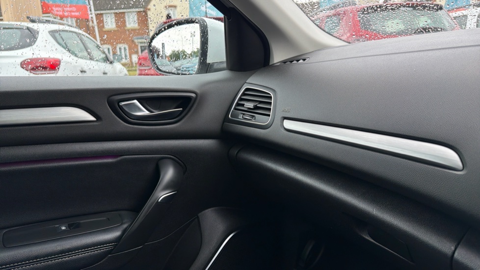 Renault Megane 1.5 dCi Dynamique Nav 5dr Diesel Hatchback - Image 33