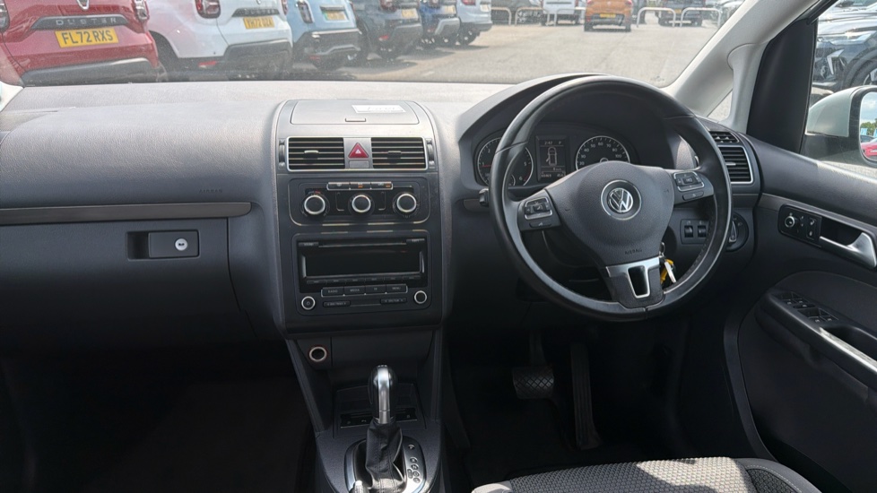 Volkswagen Touran 2.0 TDI BlueMotion Tech SE 5dr DSG Diesel Estate - Image 10